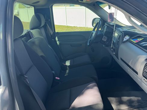 Used 2013 Chevrolet Silverado 1500 W/T RWD image 8
