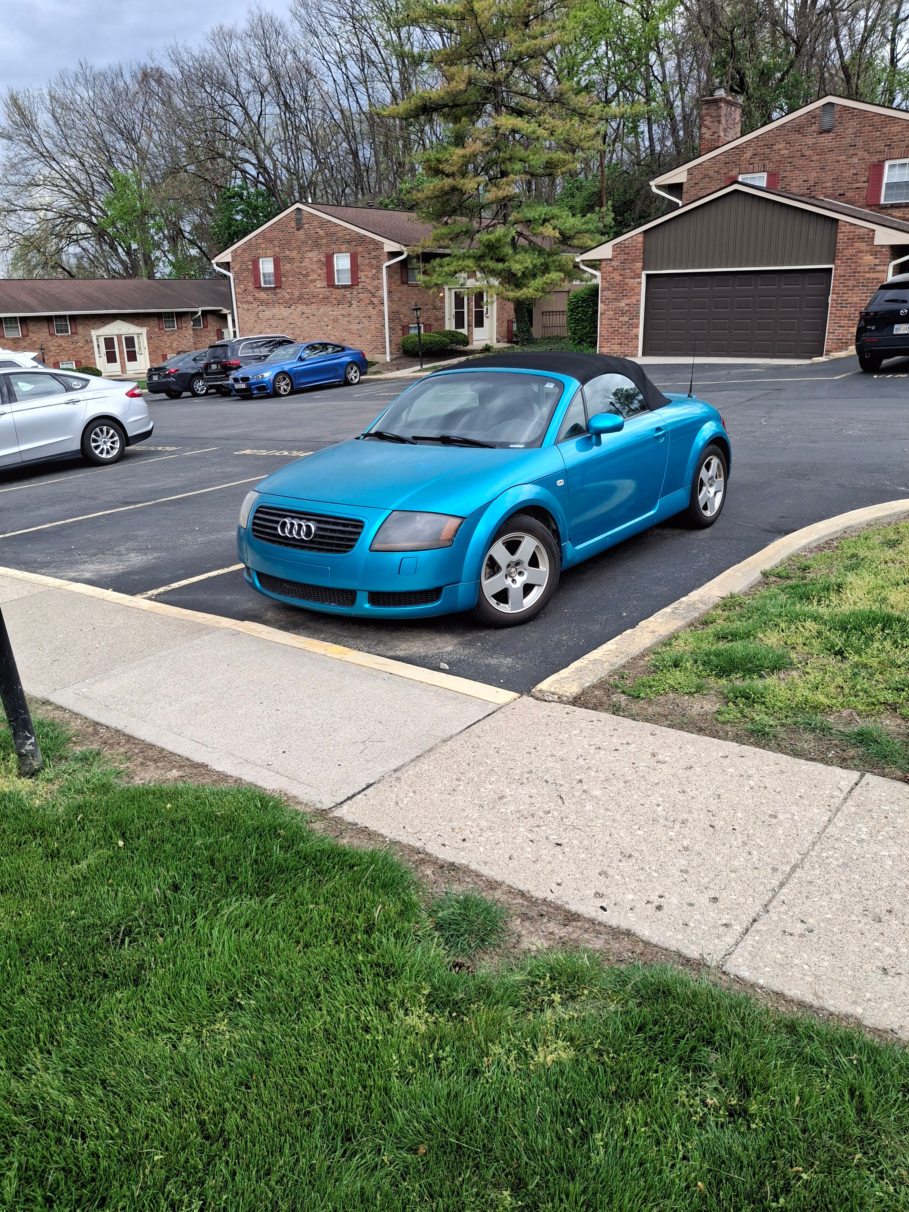 Used 2001 Audi TT 1.8T FWD image 2