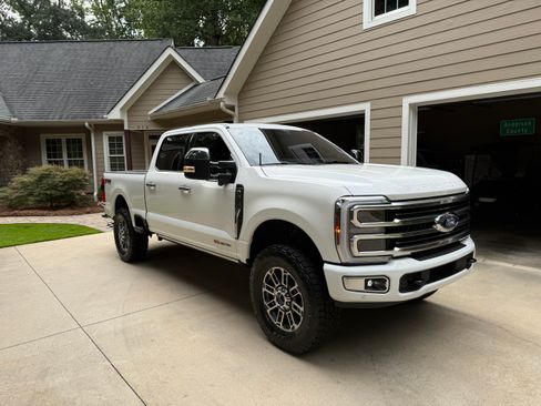 Used 2025 Ford F350 Platinum w/ Platinum Plus Package image 1