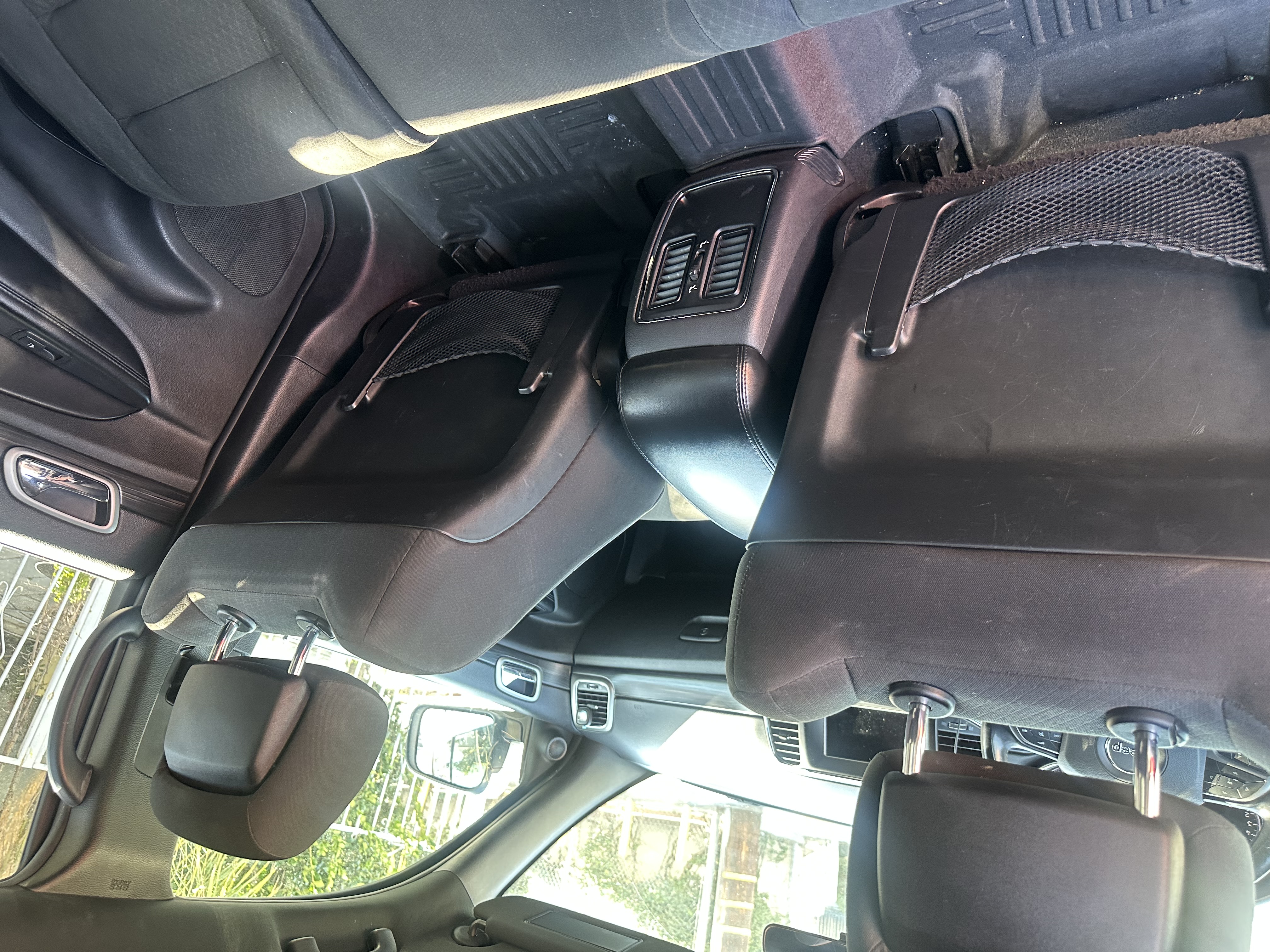Used 2019 Jeep Grand Cherokee Laredo RWD image 11