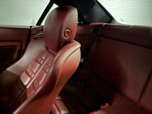 Used 2012 Ferrari California image 9