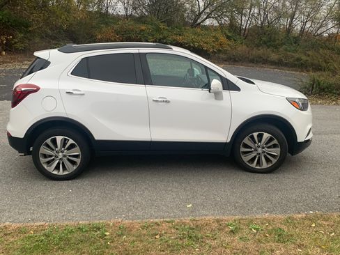 Used 2018 Buick Encore Preferred image 5