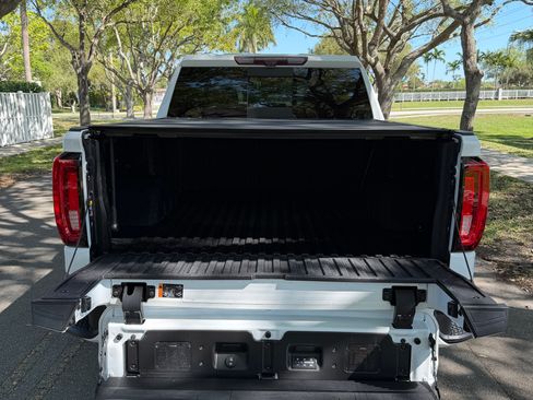 Used 2020 GMC Sierra 1500 AT4 w/ AT4 Premium Package image 11