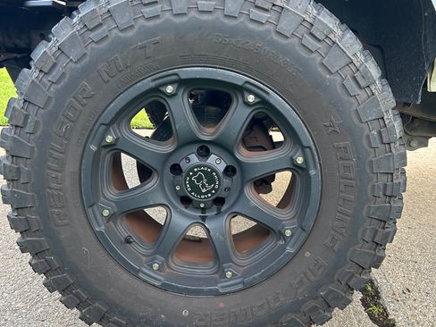 Used 2014 Jeep Wrangler Unlimited Sahara AWD/4WD image 15