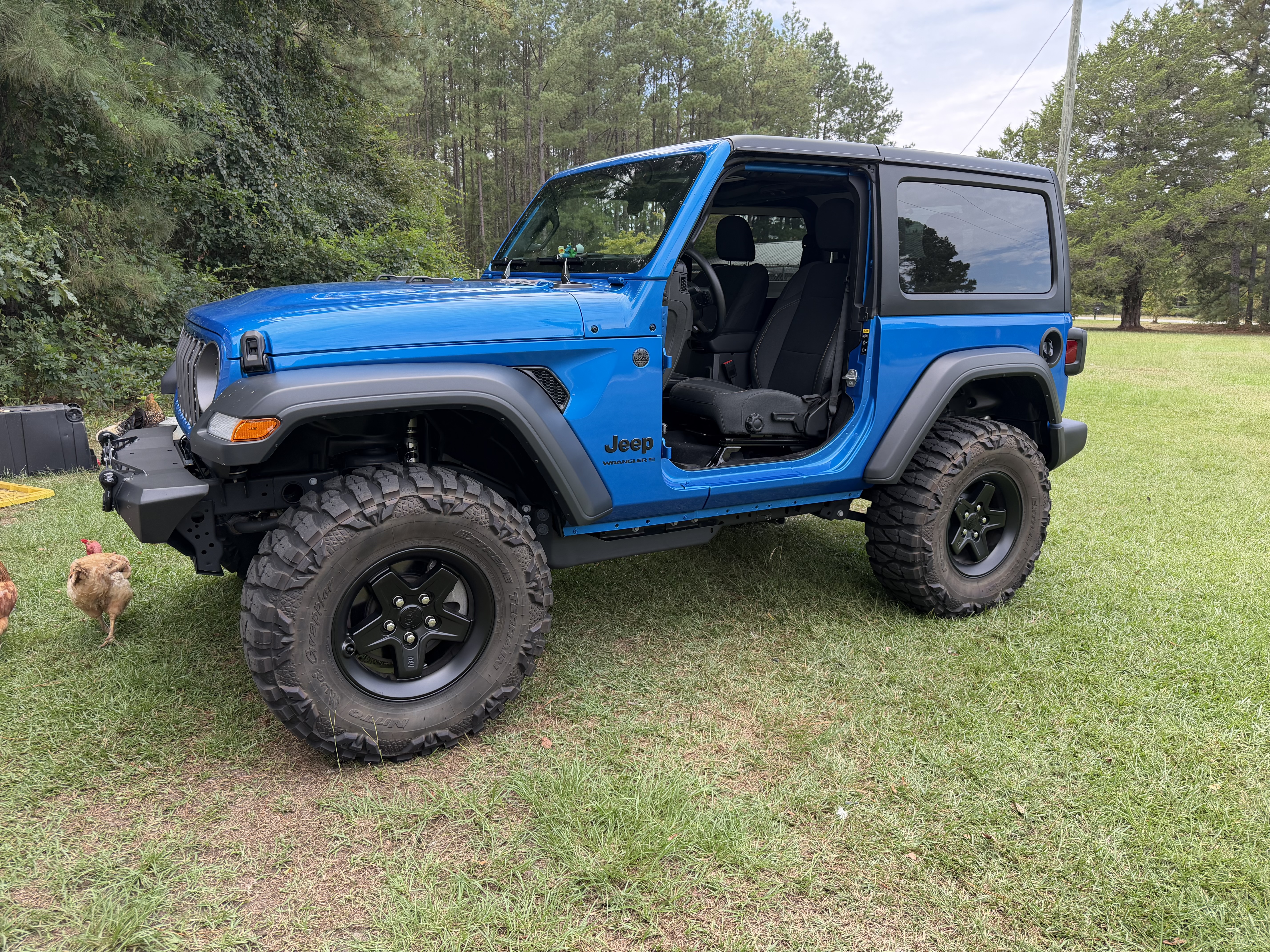 Used 2026 Jeep Wrangler Sport AWD/4WD image 13