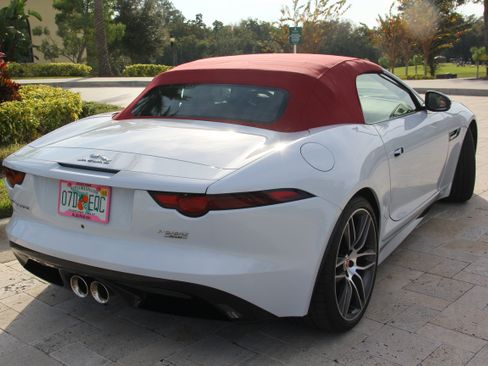 Used 2020 Jaguar F-TYPE R-Dynamic image 15