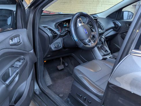 Used 2015 Ford Escape SE w/ SE Chrome Package image 7