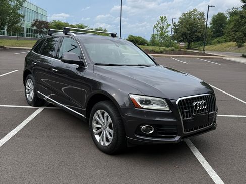 Used 2016 Audi Q5 2.0T Premium Plus w/ Technology Package AWD/4WD image 9