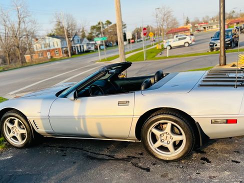 Used 1996 Chevrolet Corvette Convertible image 26