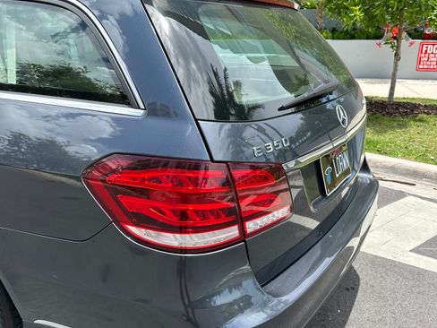 Used 2014 Mercedes-Benz E 350 4MATIC Wagon image 10