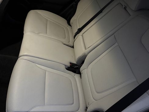 Used 2022 Hyundai Tucson SEL w/ Convenience + Premium Package image 10