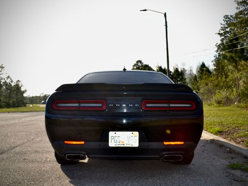 Used 2016 Dodge Challenger R/T Scat Pack image 5