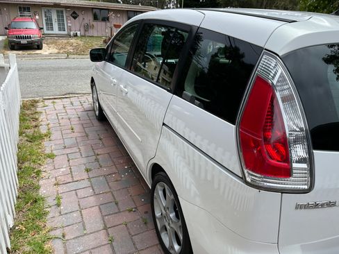 Used 2009 MAZDA MAZDA5 Sport FWD image 4