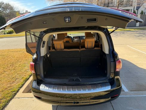 Used 2017 INFINITI QX80 Signature Edition image 13