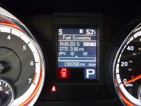 Used 2013 Dodge Durango Crew w/ Trailer Tow Group IV image 18