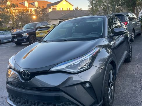 Used 2021 Toyota C-HR Limited image 1