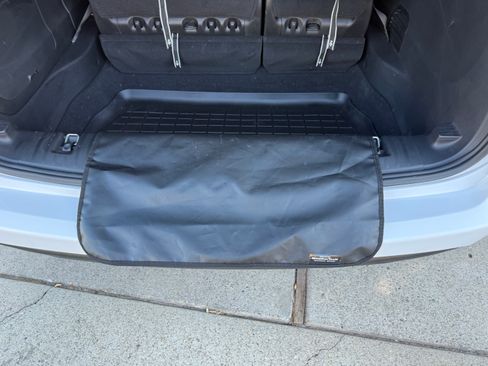 Used 2022 Chrysler Pacifica Touring-L w/ S Appearance Package FWD image 16