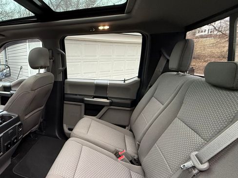 Used 2018 Ford F150 XLT w/ Equipment Group 302A Luxury image 10