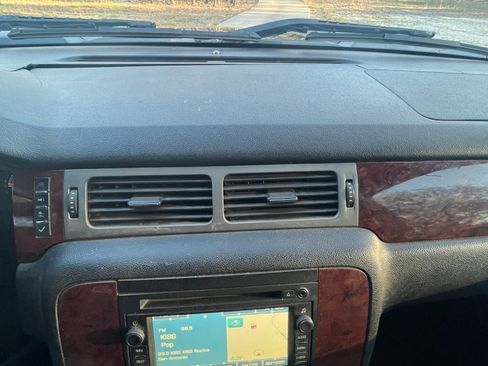 Used 2011 Chevrolet Silverado 2500 LTZ w/ LTZ Plus Package image 16