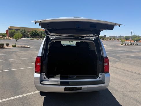 Used 2018 Chevrolet Tahoe 2WD w/ Remote Keyless Entry Package image 19