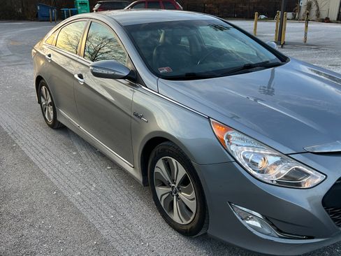 Used 2014 Hyundai Sonata Limited image 2