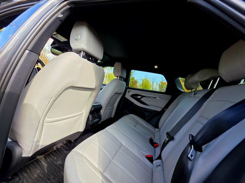 Used 2020 Land Rover Range Rover Evoque SE image 25