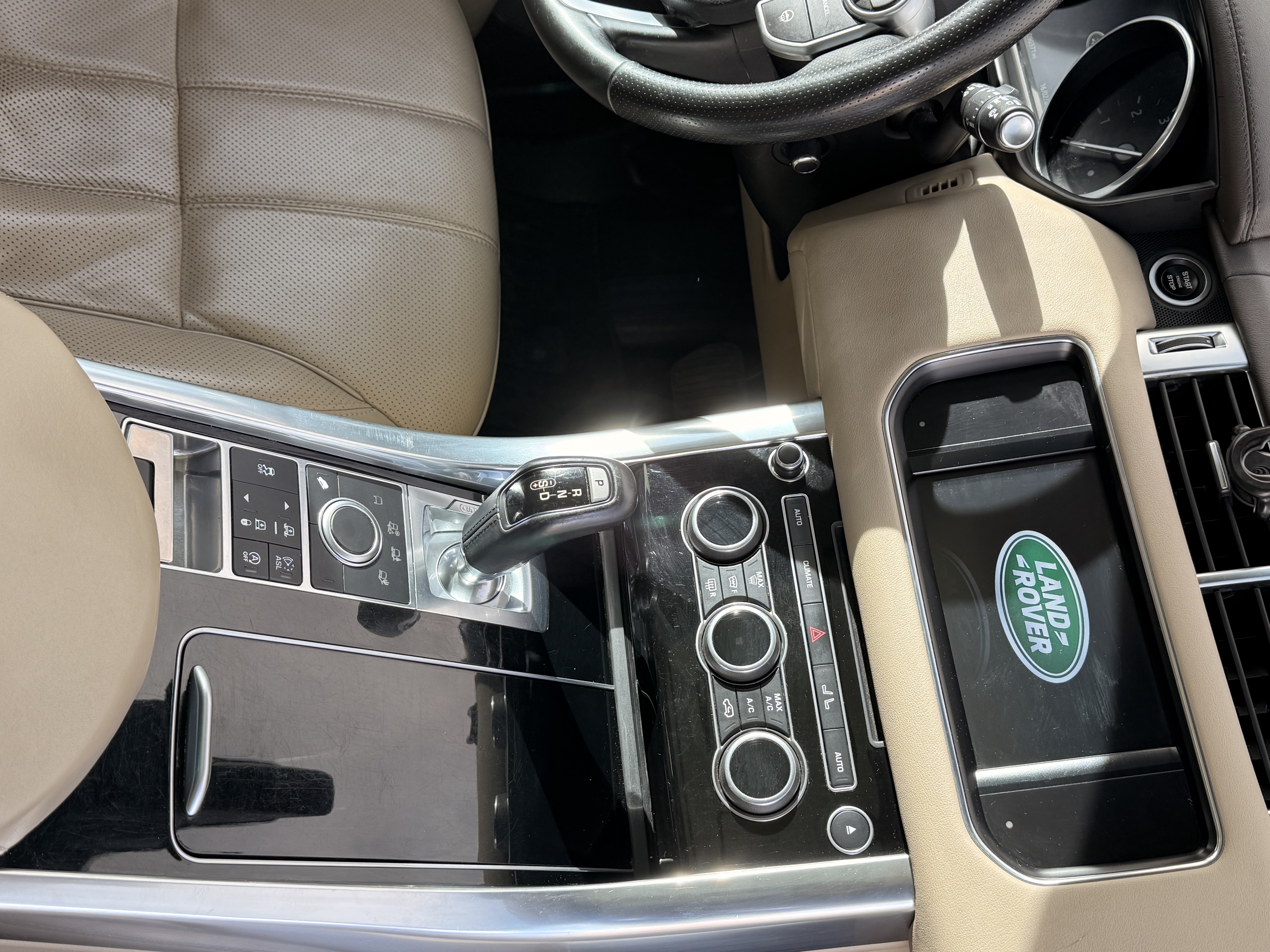 Used 2016 Land Rover Range Rover Sport HSE AWD/4WD image 13