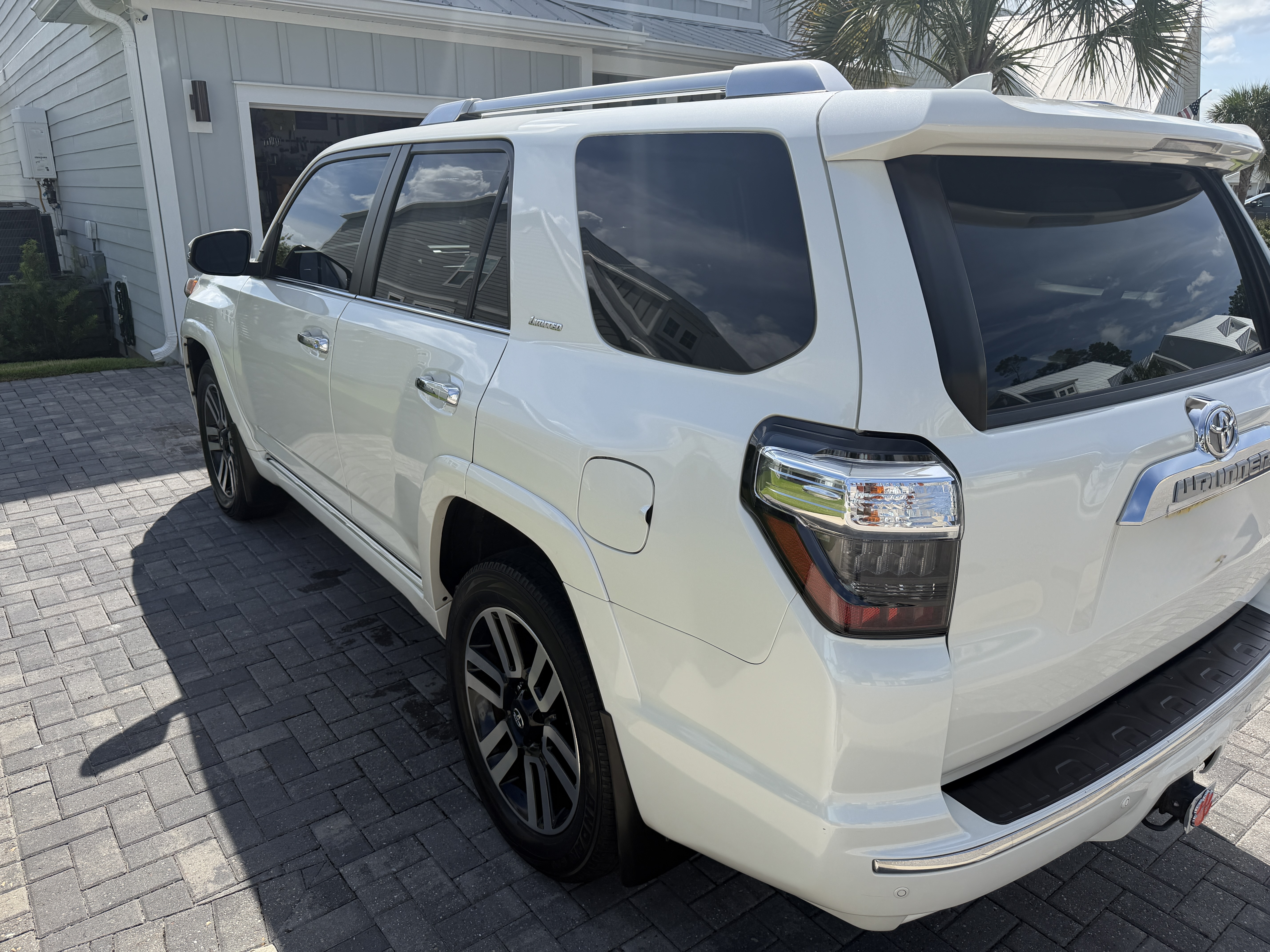 Used 2021 Toyota 4Runner Limited AWD/4WD image 6
