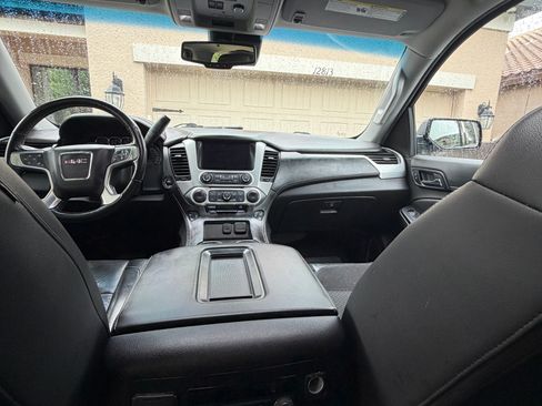 Used 2018 GMC Yukon XL SLT w/ Premium Edition RWD image 19