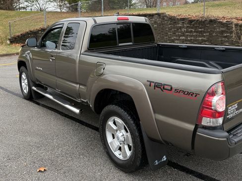 Used 2015 Toyota Tacoma TRD Pro image 5
