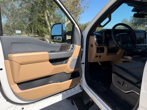 Used 2024 Ford F450 Lariat w/ Lariat Ultimate Package image 22