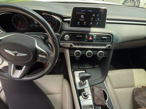 Used 2020 Genesis G70 2.0T RWD image 15