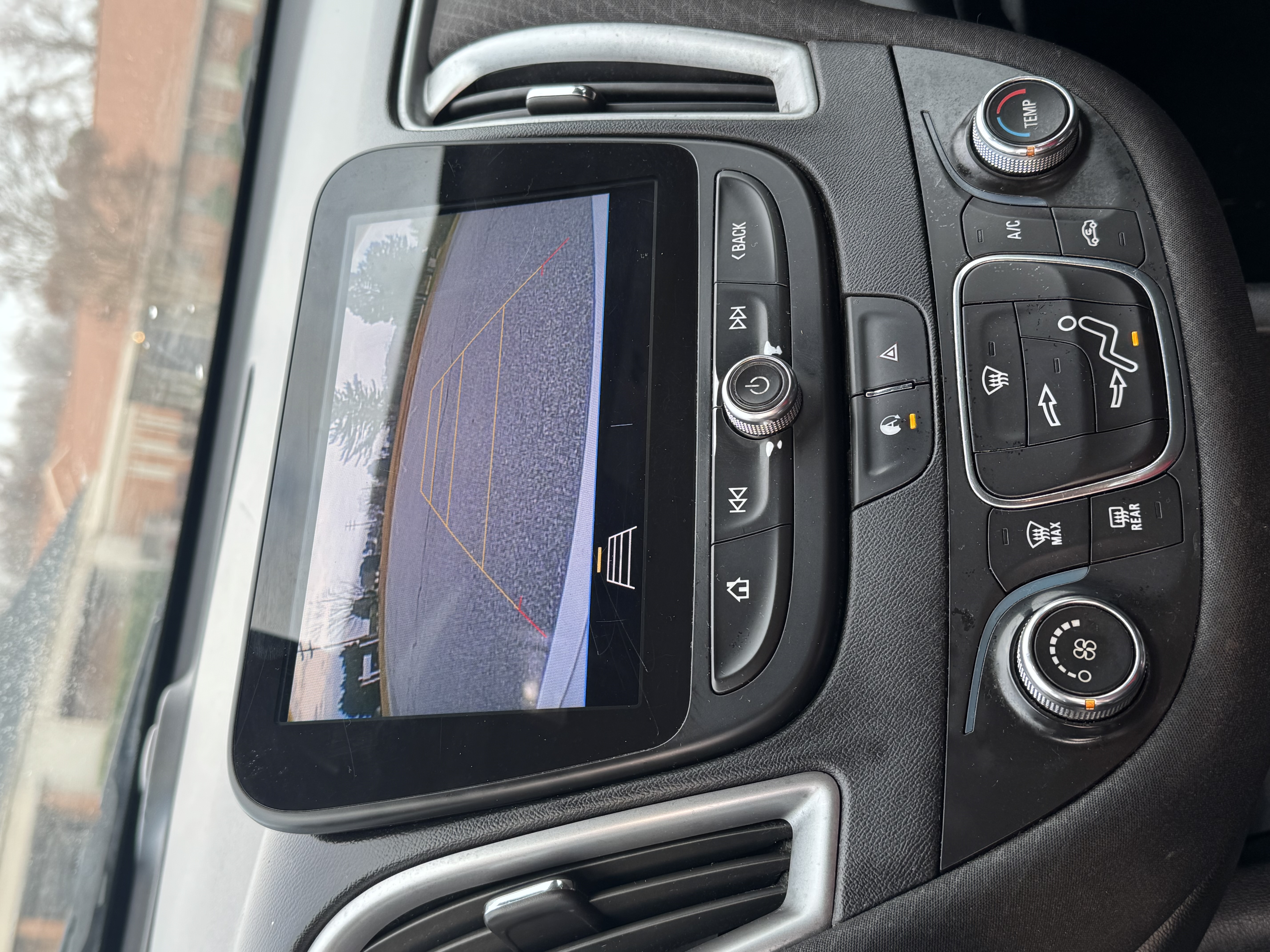 Used 2020 Chevrolet Malibu LS FWD image 13