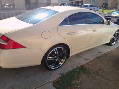 Used 2006 Mercedes-Benz CLS 500 image 1