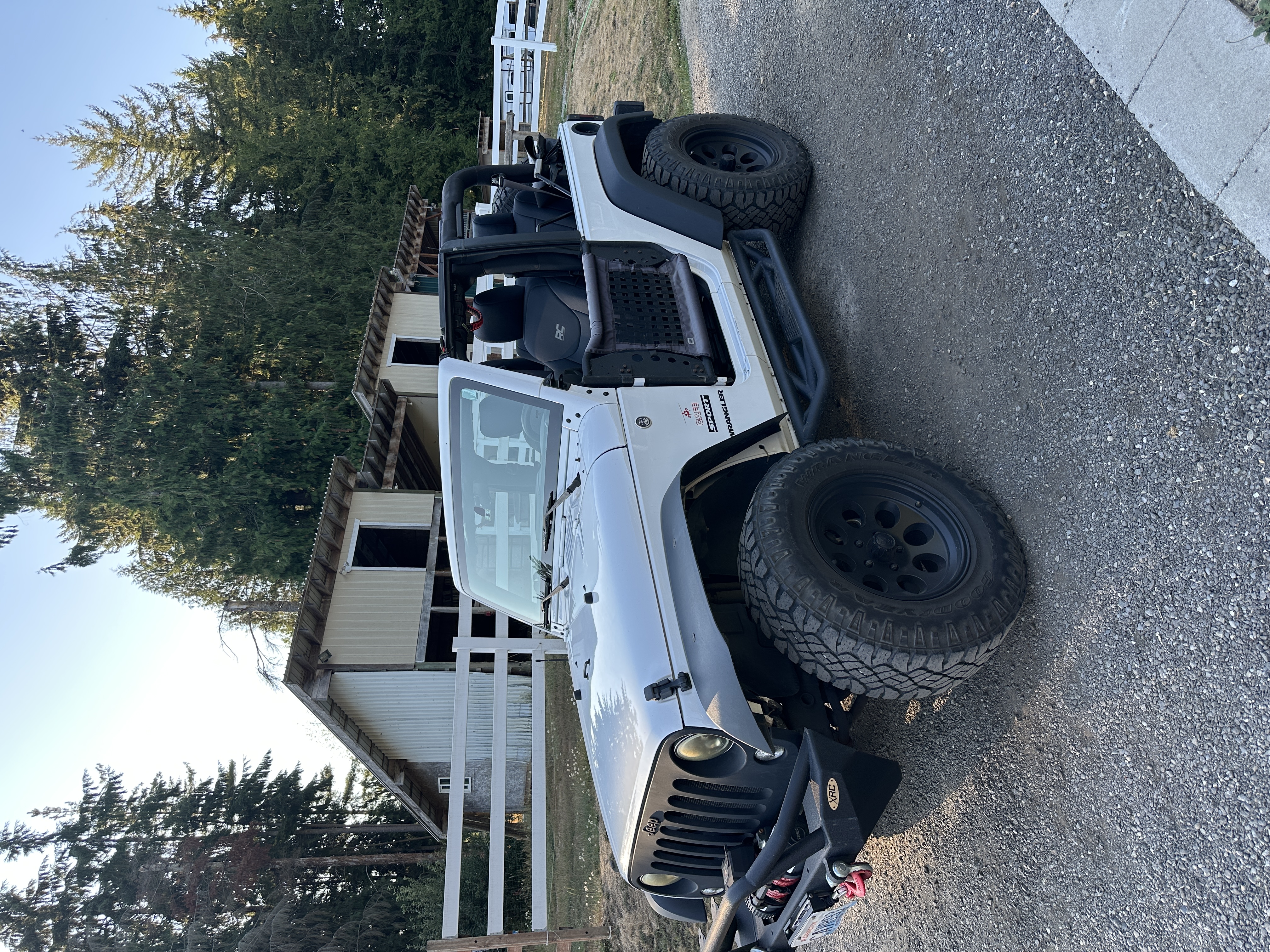 Used 2017 Jeep Wrangler Sport AWD/4WD image 18