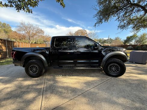 Used 2020 Ford F150 Raptor w/ Equipment Group 802A Luxury image 11