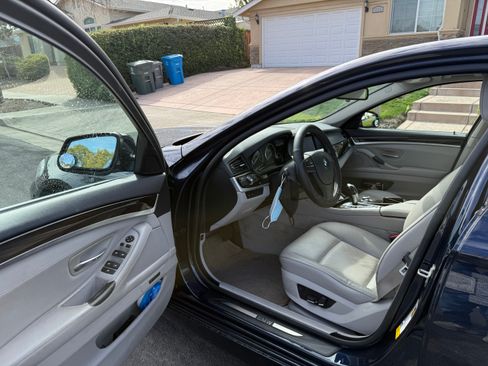 Used 2013 BMW 535i Sedan image 9