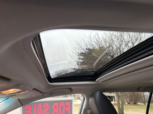 Used 2017 Subaru Outback 2.5i Limited image 4