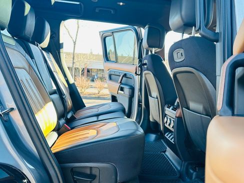 Used 2020 Land Rover Defender 110 X image 12