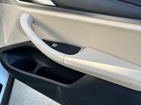 Used 2024 BMW X3 sDrive30i w/ Premium Package w/ZPA image 9