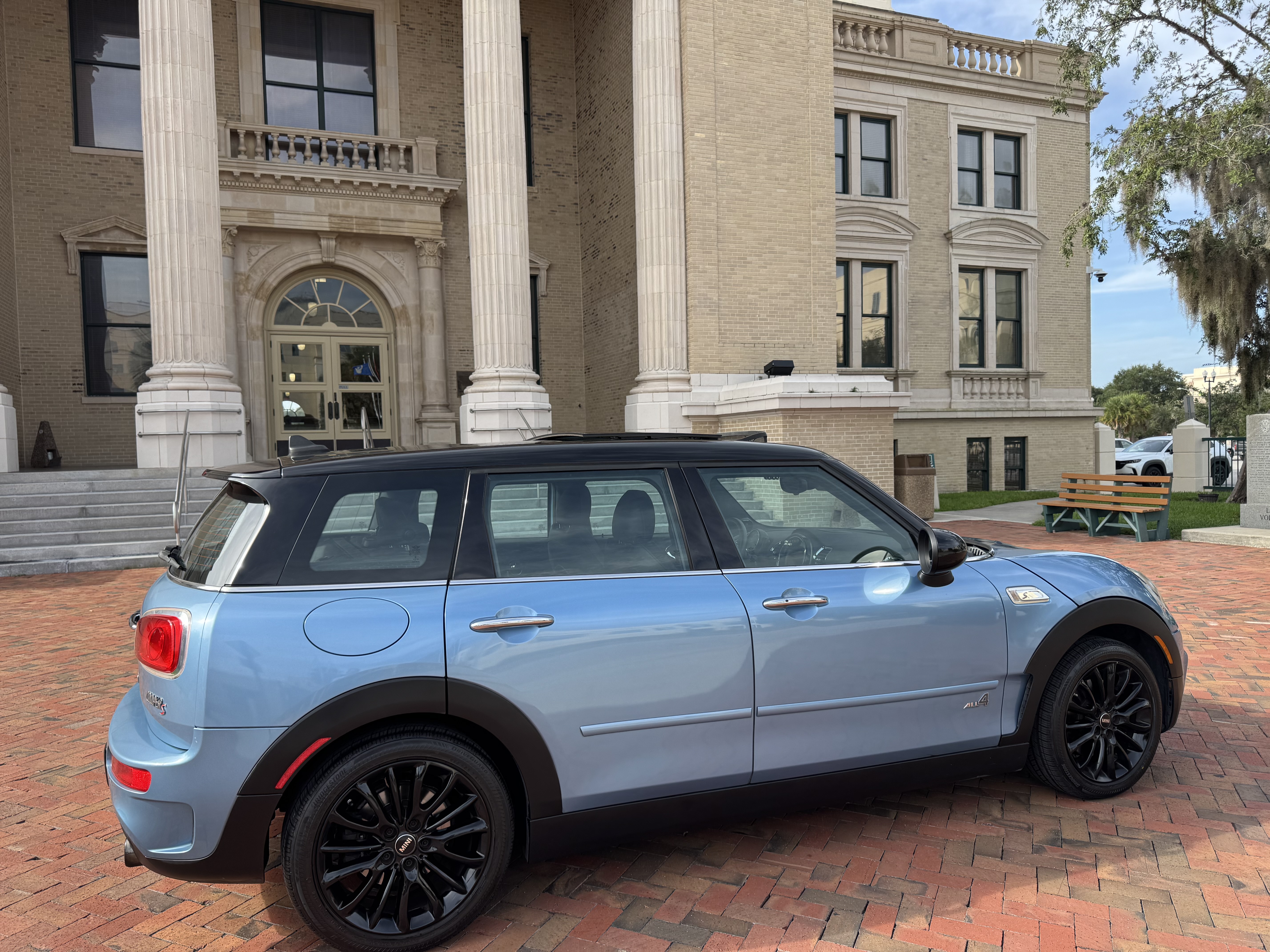 Used 2017 MINI Cooper Clubman S AWD/4WD image 10
