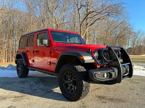 Used 2024 Jeep Wrangler Unlimited Sport image 9