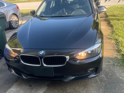 Used 2014 BMW 320i xDrive Sedan AWD/4WD image 2
