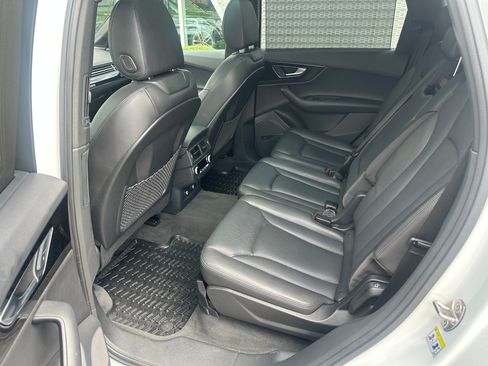 Used 2018 Audi Q7 3.0T Prestige w/ Prestige Package AWD/4WD image 10