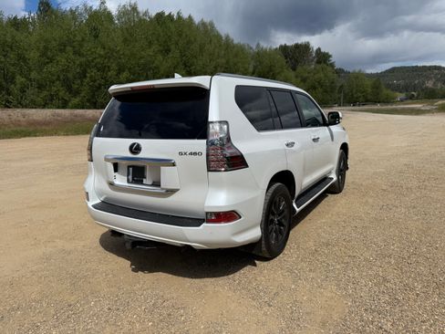 Used 2020 Lexus GX 460 Premium w/ Premium Package AWD/4WD image 9