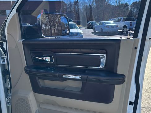 Used 2018 RAM 3500 Laramie Longhorn image 15