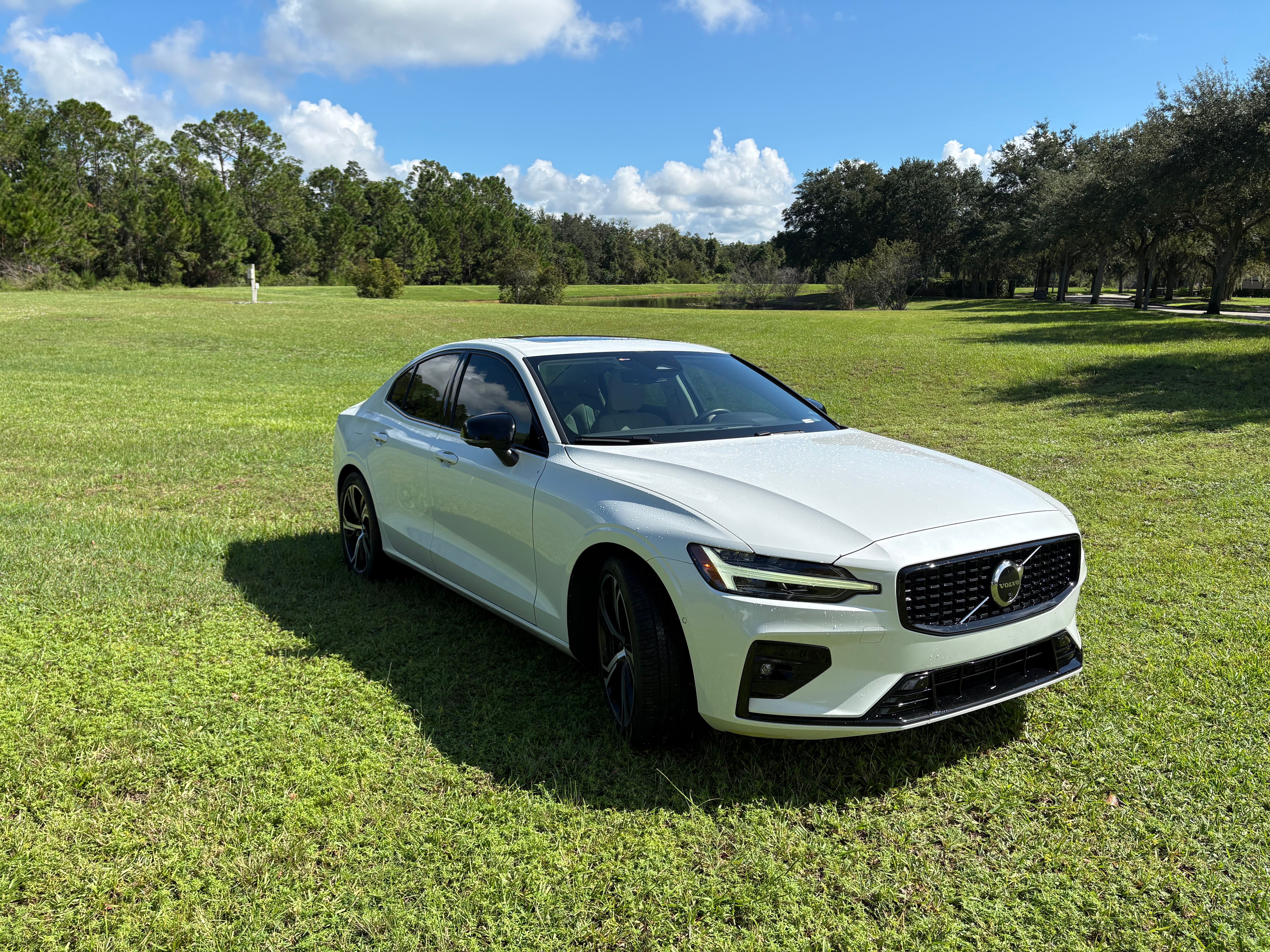 Used 2024 Volvo S60 B5 Plus w/ Protection Package Premier AWD/4WD image 2