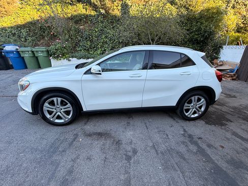 Used 2015 Mercedes-Benz GLA 250 4MATIC image 6