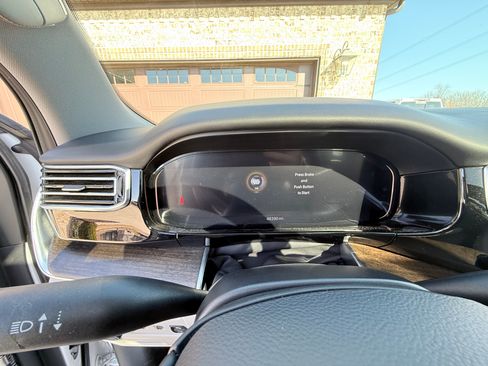 Used 2023 Jeep Grand Wagoneer 4WD w/ Convenience Group III image 13