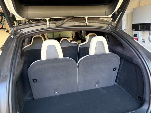 Used 2019 Tesla Model X Long Range AWD/4WD image 9